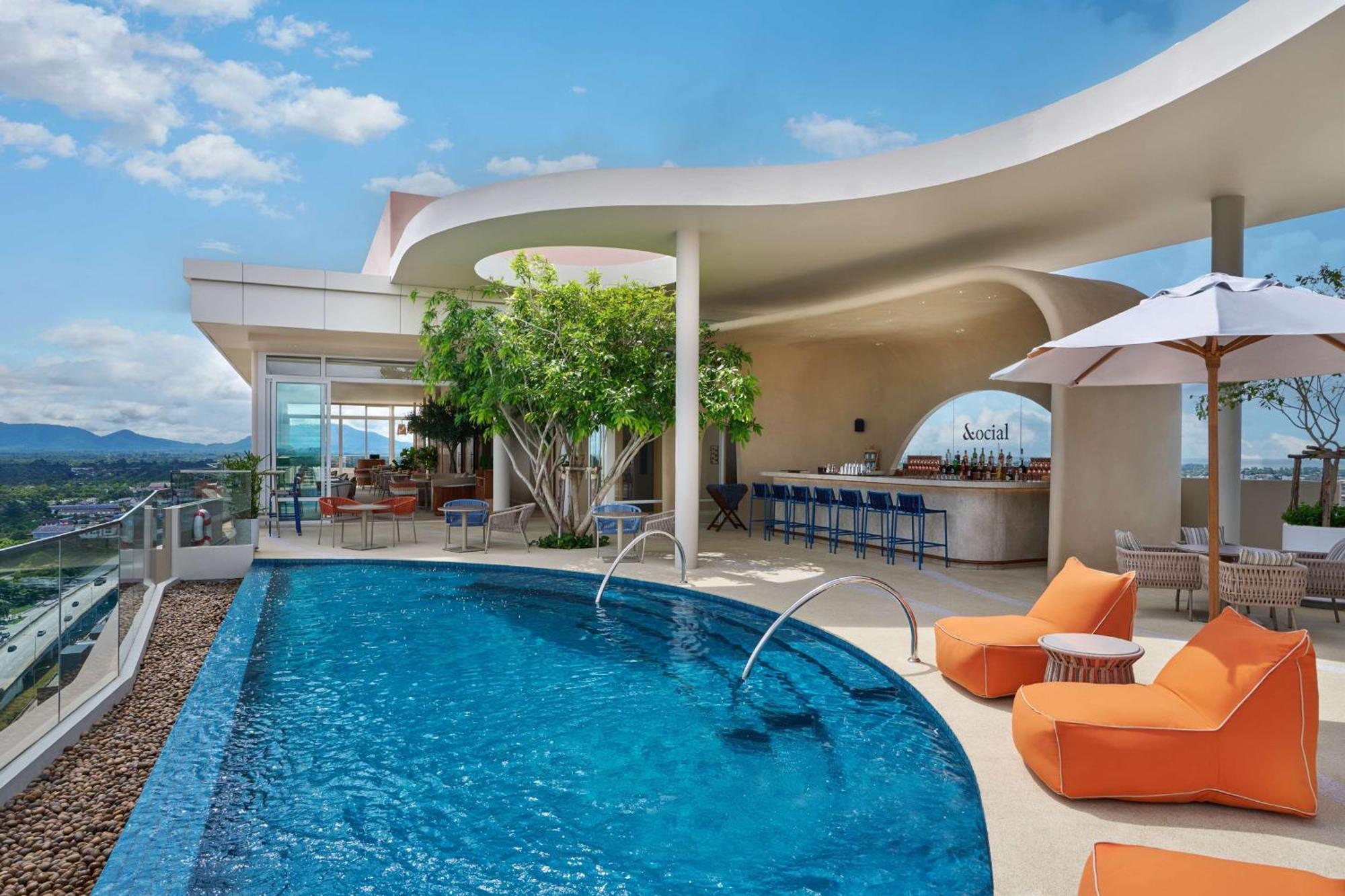 Hilton Garden Inn 罗勇 外观 照片