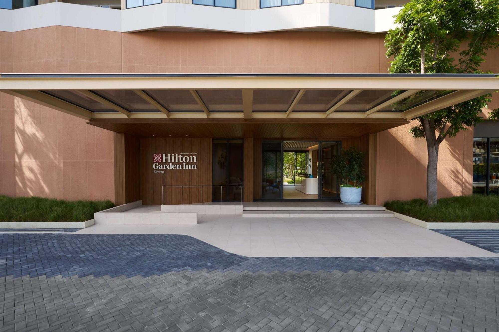 Hilton Garden Inn 罗勇 外观 照片
